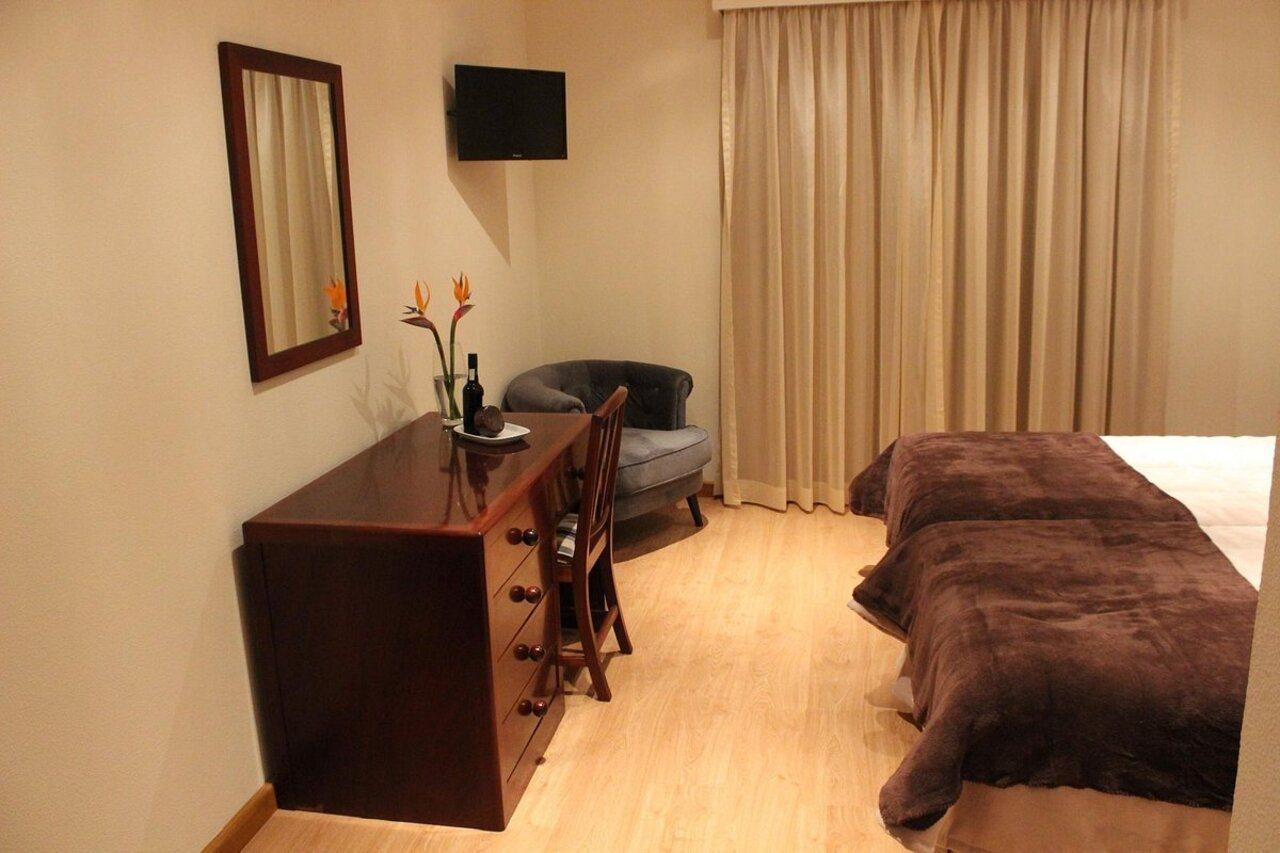 Residencial Farol Bed & Breakfast Ponta do Pargo Exterior photo